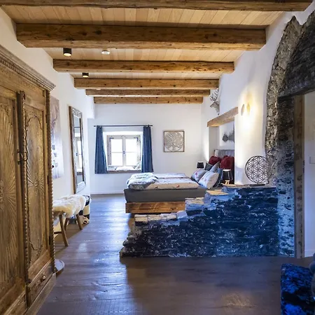 Chalet Chasa Sentima *